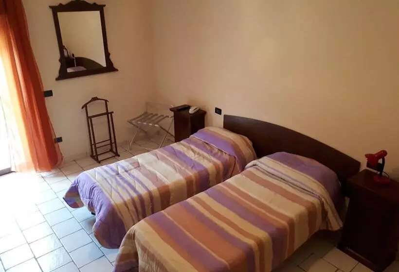 Hotelli Lo Scoiattolo