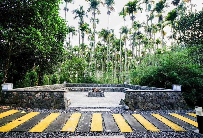 בית מלון כפרי Oyo 10233 Century Village Resort