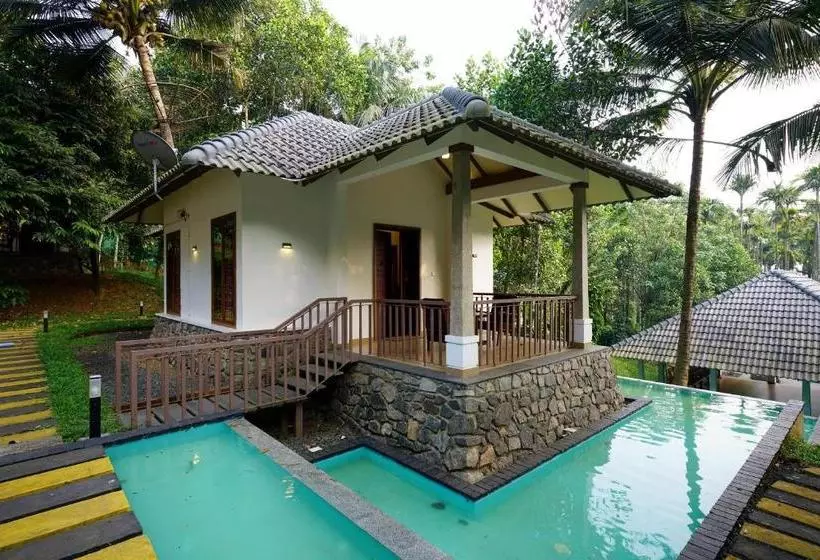 ホテル Oyo 10233 Century Village Resort