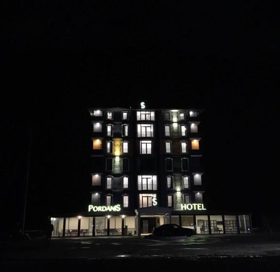 فندق Pordani̇s