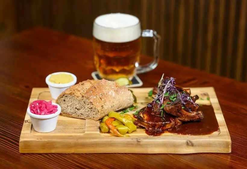 Hotelli Zámek Svijany