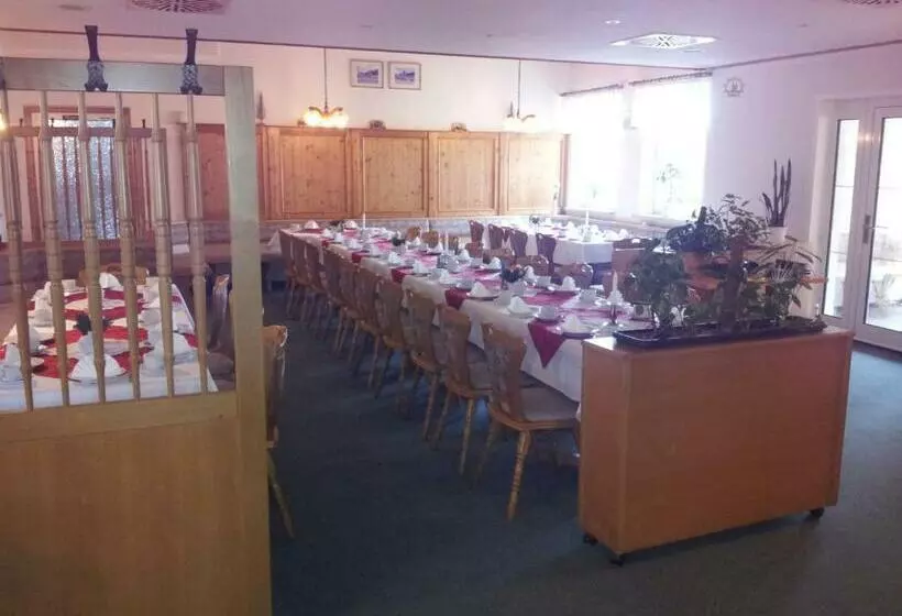 ホテル Zum Einsiedler