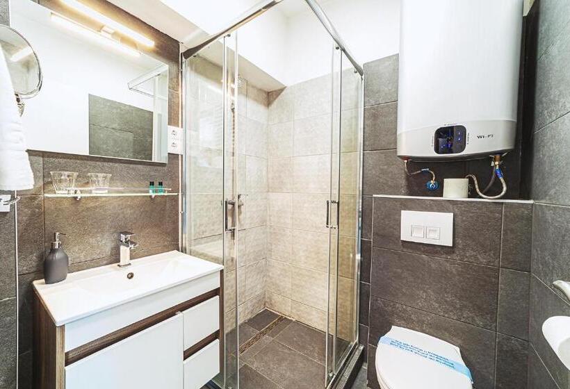 Отель Mártoni Resort & Restaurant