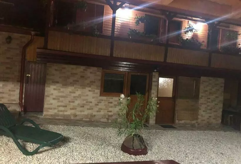 Majatalo Casa De Vacanța Alina