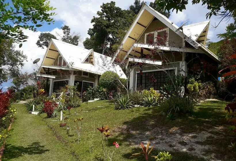 Majatalo Evergreen Bayview