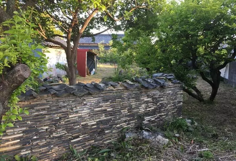 Majatalo Ioki Station Guest House