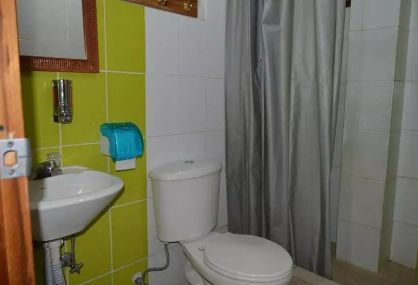 Majatalo Kuyllur ñán