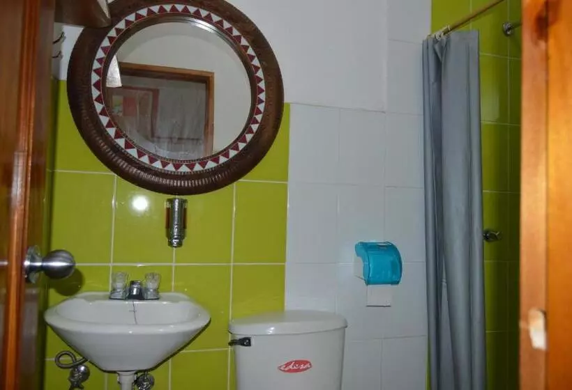 Majatalo Kuyllur ñán