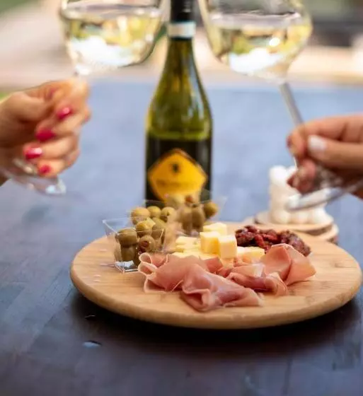 ペンション Tiszapart Vendégház