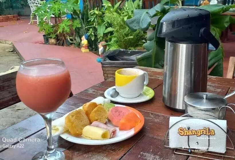 ペンション Vila Shangri La Algodoal  Suítes E Redário