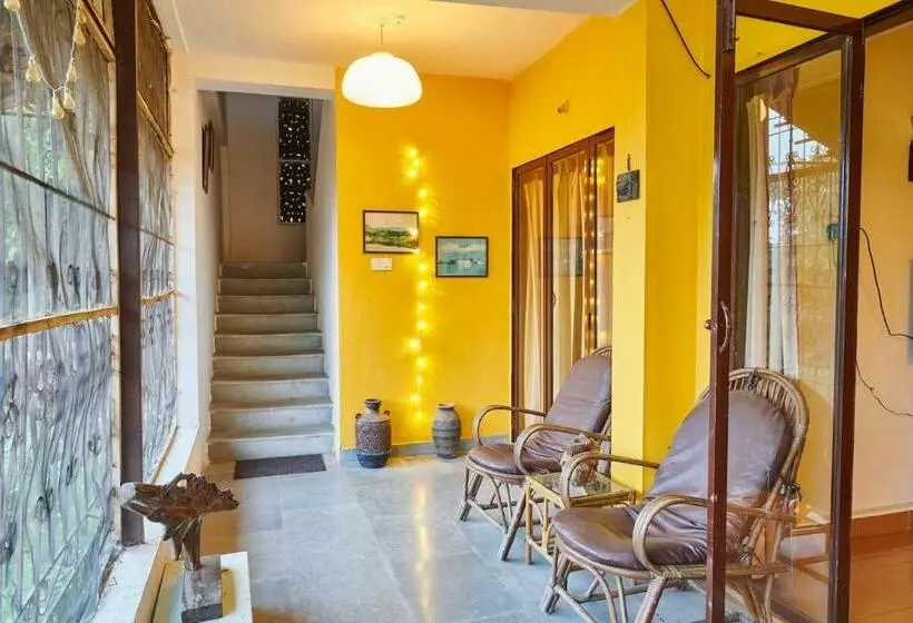 リゾートホテル 3bhk Riverside Stay Reflektions By Livingstone