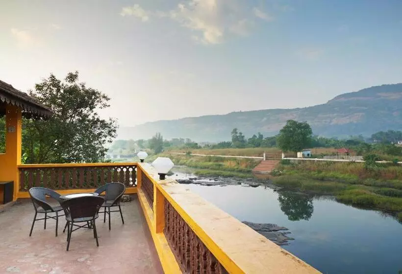リゾートホテル 3bhk Riverside Stay Reflektions By Livingstone