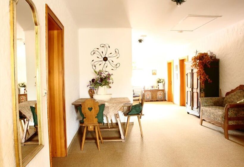 Retkeilymaja Bimesmeier Gasthof & Pension