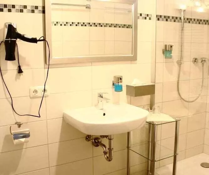 Retkeilymaja Bimesmeier Gasthof & Pension