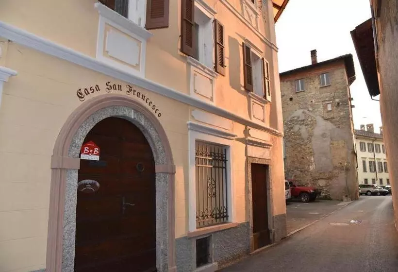 Aamiaismajoitus (B&B) Chez Marianne Chambres D Hôtes