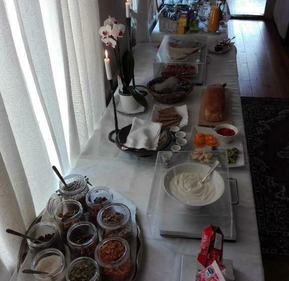 Frägsta Hälsingegård B&b