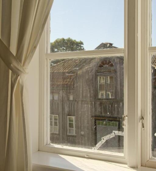 Frägsta Hälsingegård B&b