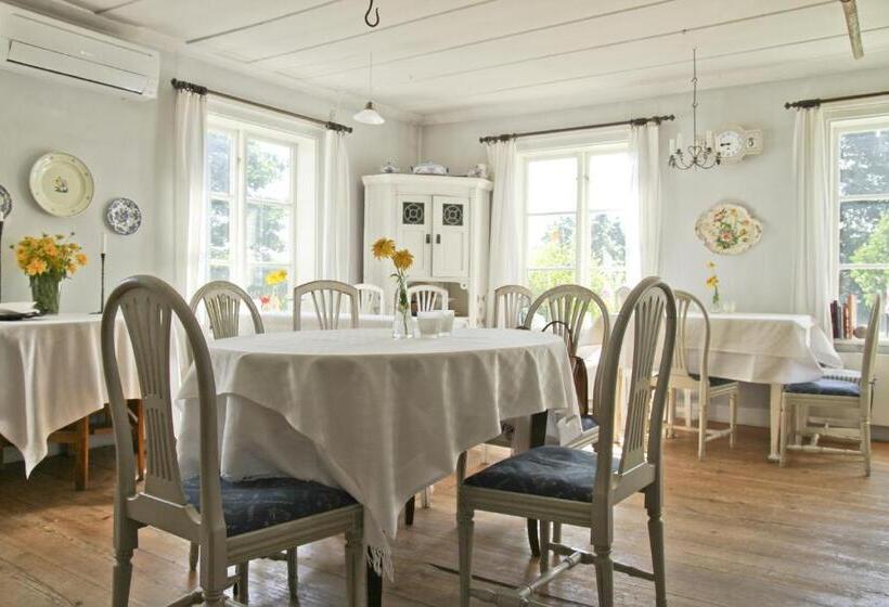 Frägsta Hälsingegård B&b