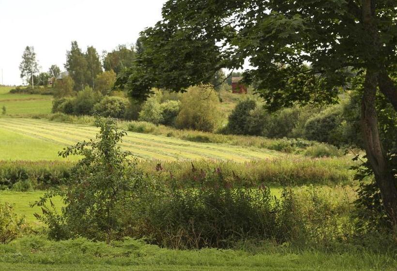 Frägsta Hälsingegård B&b