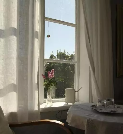 Frägsta Hälsingegård B&b