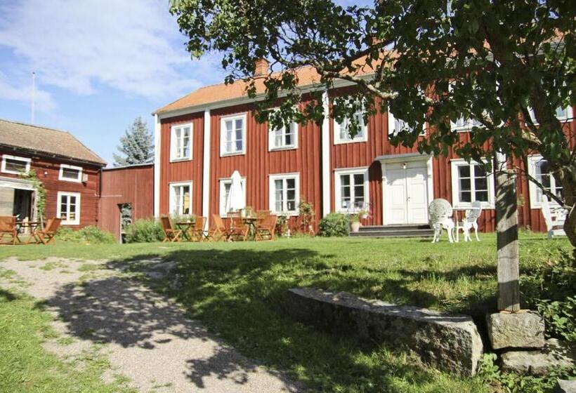 Frägsta Hälsingegård B&b