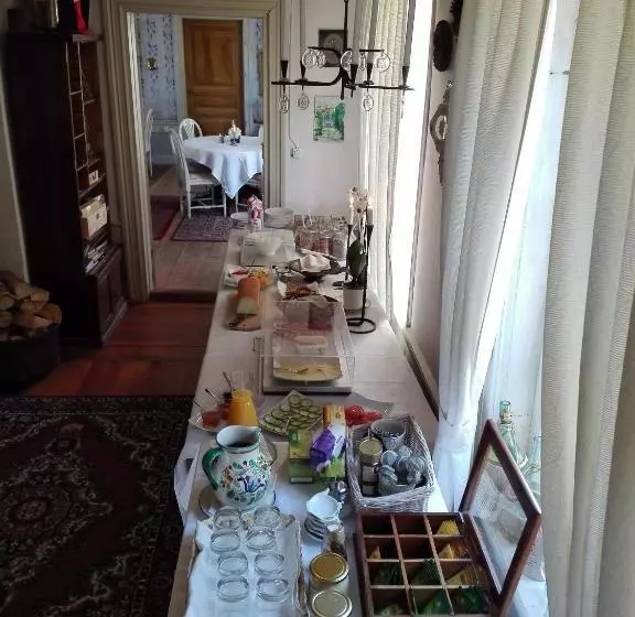 Frägsta Hälsingegård B&b