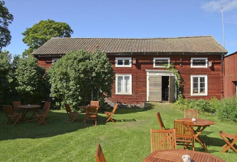 Frägsta Hälsingegård B&b