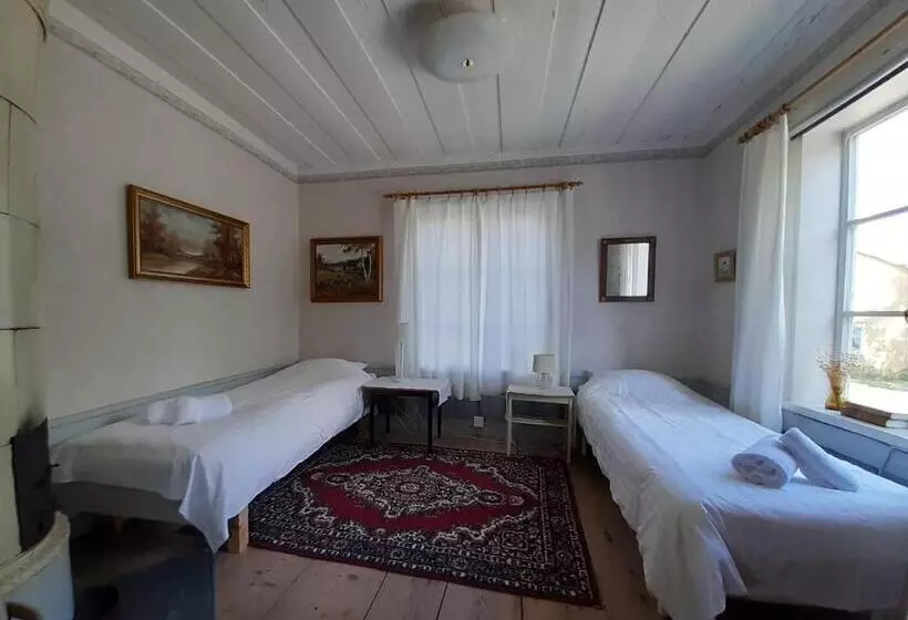 Frägsta Hälsingegård B&b