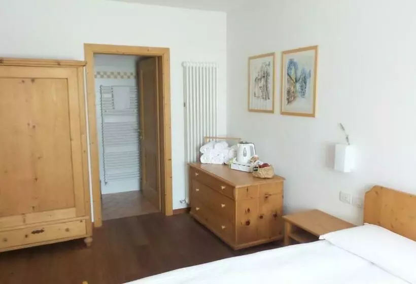 ホテル Agritur Ca' De Mel