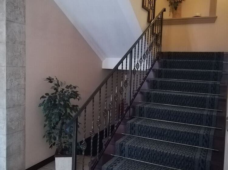 Отель Buchlovice