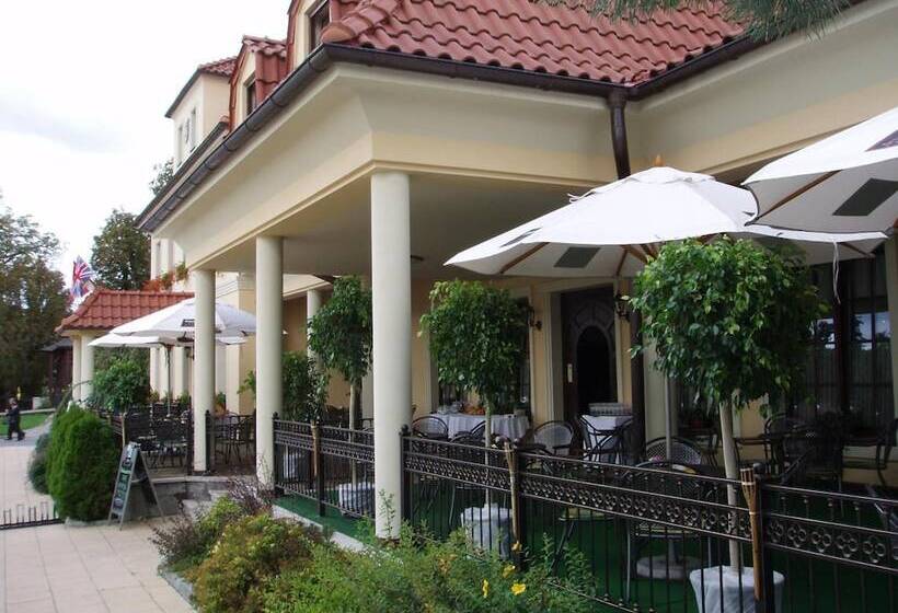 Отель Buchlovice