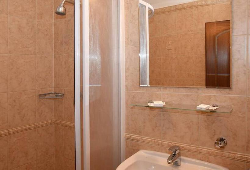 Отель Buchlovice