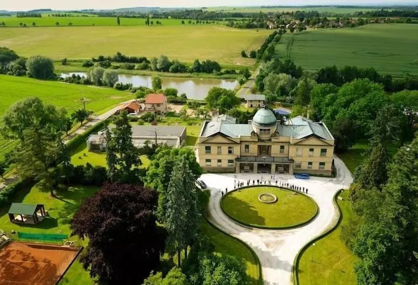 Hotelli Chateau Kotěra