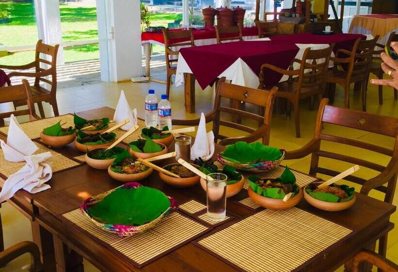 فندق Lavendish Wild Safari