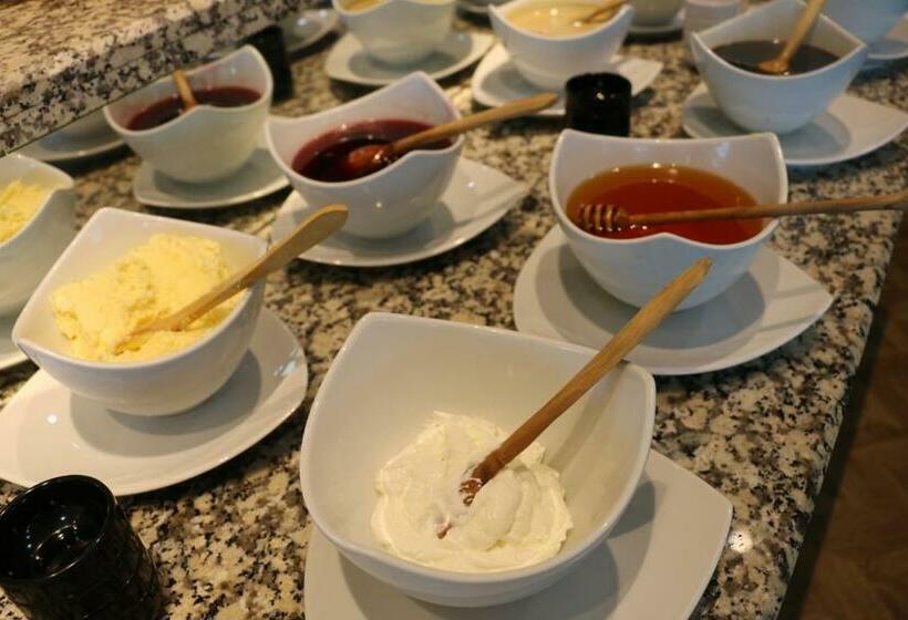 בית מלון כפרי Lazlakar