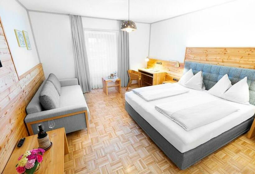 호텔 Restaurant Café Krainer