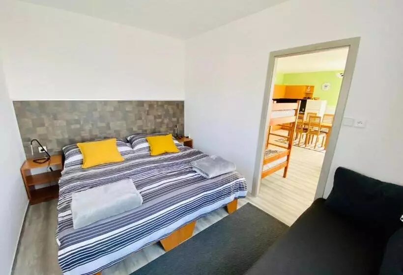 Majatalo Apartmány Na Horce