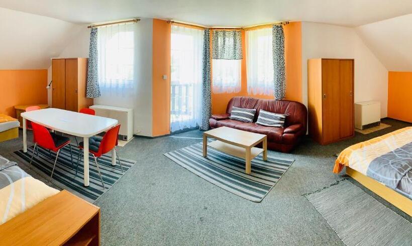 بنسيون Apartmány Na Horce