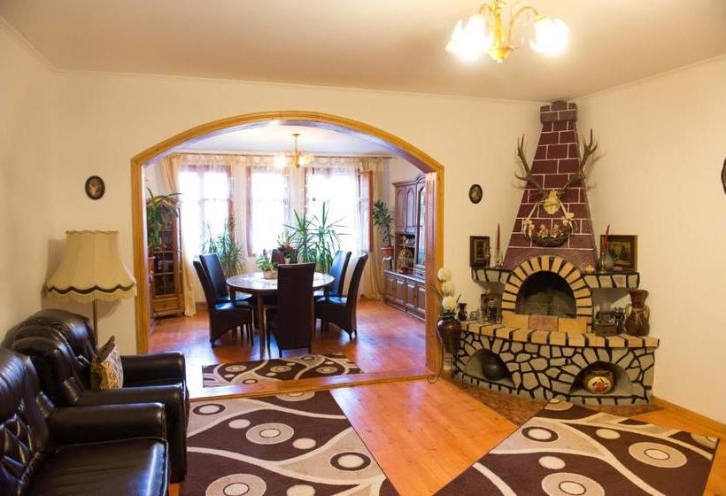 پانسیون Casa Andreea