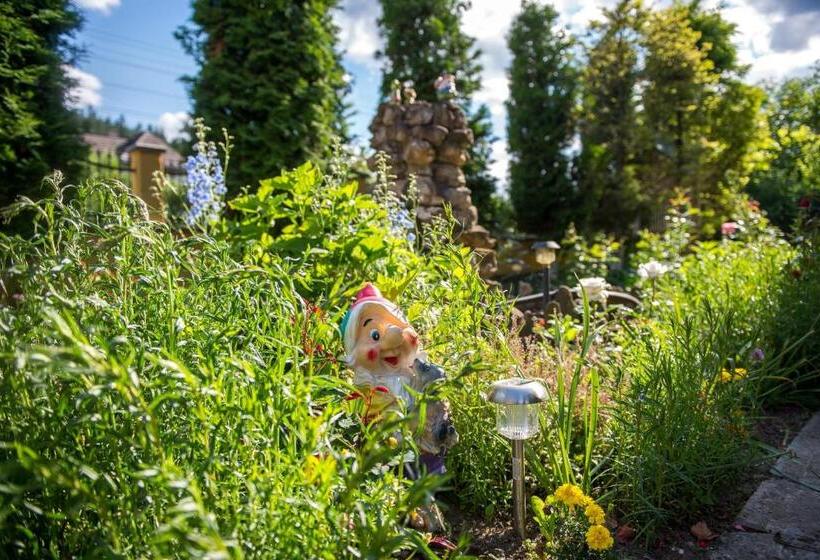 پانسیون Casa Andreea