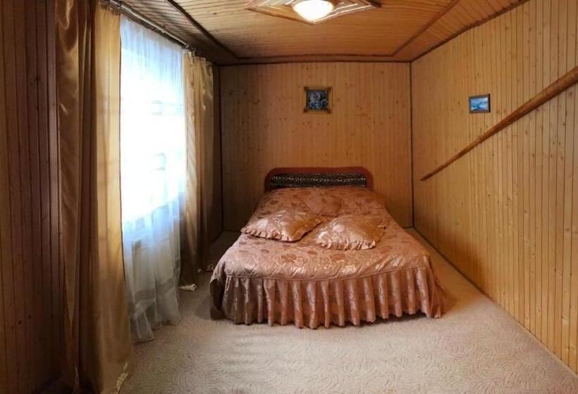 Majatalo Guest House Perlyna