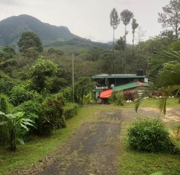 ペンション Hamadhi Guest