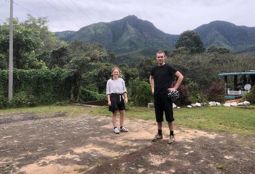 بنسيون Hamadhi Guest