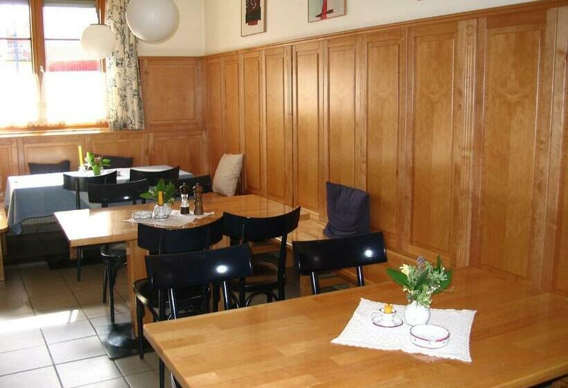 펜션 Landgasthof Zum Alten Weinstock