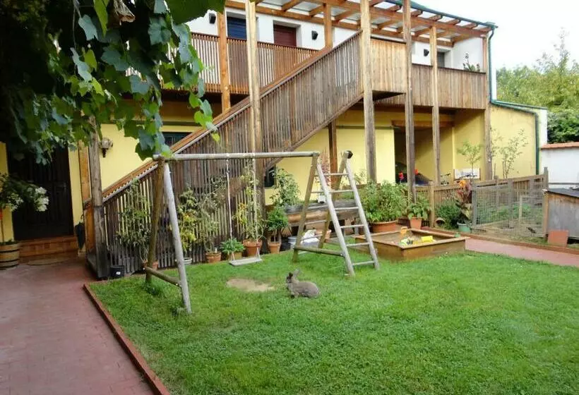 Majatalo Landgasthof Zum Alten Weinstock