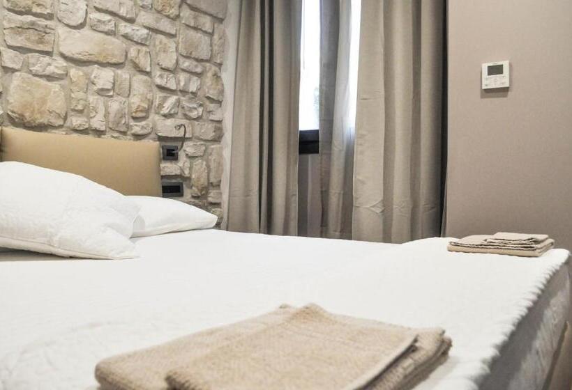 פנסיון Olivia Rooms Eurialo