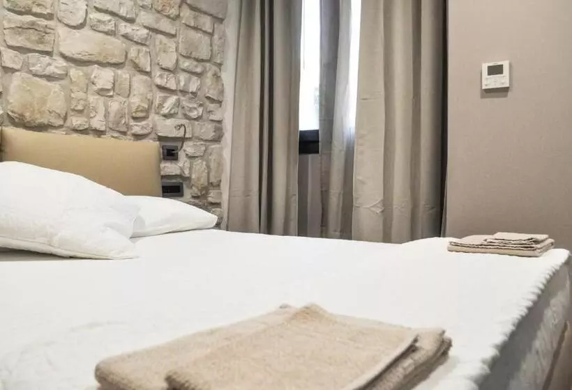 Majatalo Olivia Rooms Eurialo