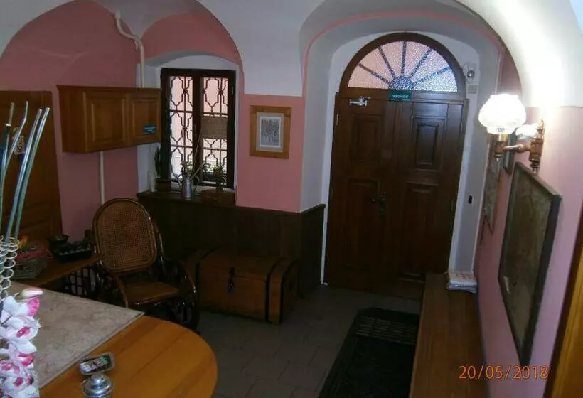 Majatalo Penzion Koudela