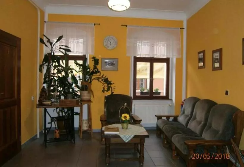 Majatalo Penzion Koudela