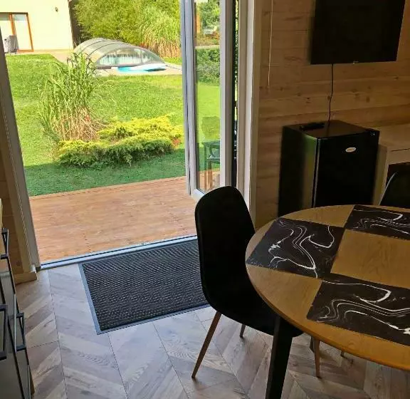 Majatalo Penzion Na Americe